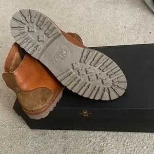 Allen Edmonds | Shoes | Allen Edmonds Discovery Laceup Boots  display picture 1